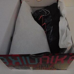 Nike KYBRID S2 Men’s Black / Atomic Pink Sneakers S 13 New in Box